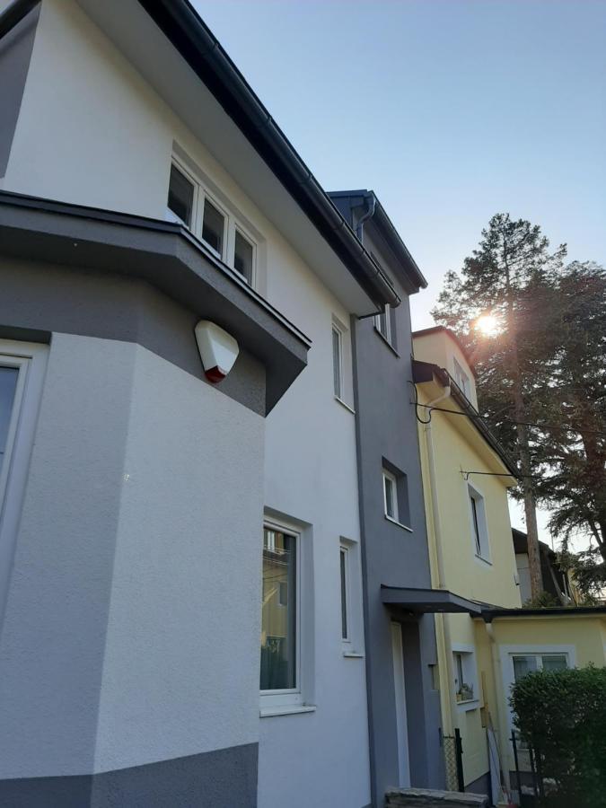 Haus Apricum - Schoen Wohnen & Gratis Parken Viena Exterior foto